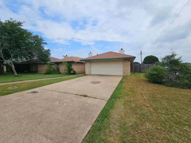 Main picture of 217 Silver Creek Dr