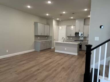 Main picture of 12961 Averi Ln