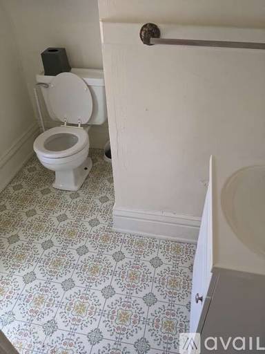 Main picture of 1644 Crestmont Dr