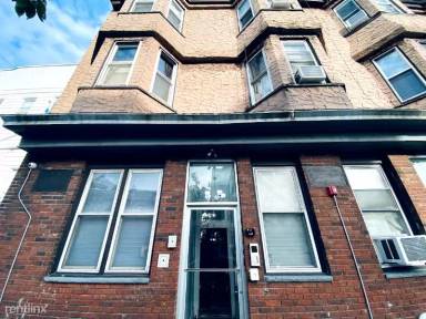 Main picture of 596 W Side Ave