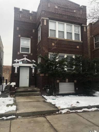 Main picture of 8008 S Justine St