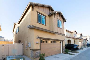 Main picture of 16042 Olivas Ln