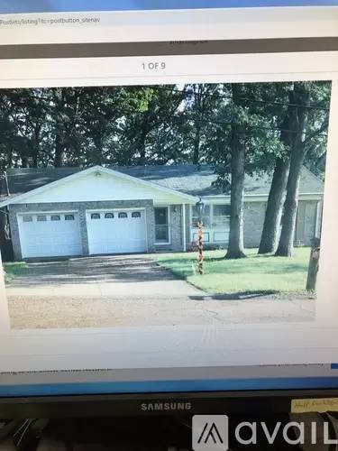 Main picture of 105 Louise St