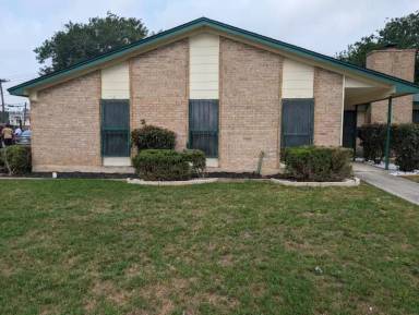 Main picture of 1511 Searcy Dr