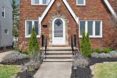 Main picture of 3569 Silsby Rd