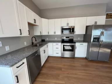 Main picture of 19 Central St