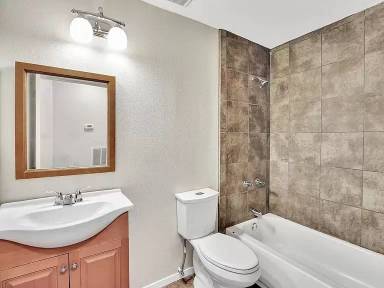 Main picture of 19734 Lake Hollow Ln