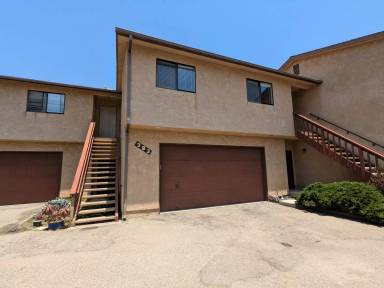 Main picture of 393 Hillview St
