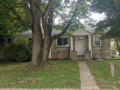 Main picture of 1416 S Madison St