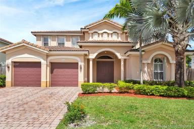 Main picture of 11822 SW 152nd Path