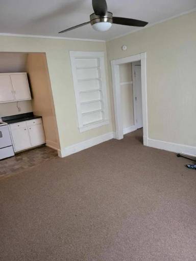 Main picture of 905 N Road St