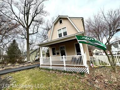 Main picture of 710 Edge Hill Rd