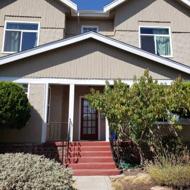 Main picture of 2147 Russell St