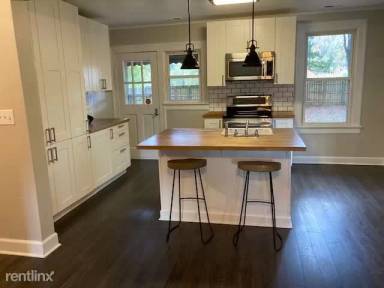 Main picture of 922 Fairmont Ave