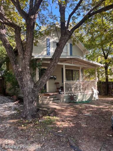 Main picture of 704 Franklin Blvd