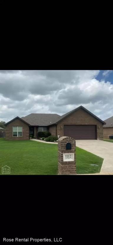 Main picture of 1124 Gregory Ct