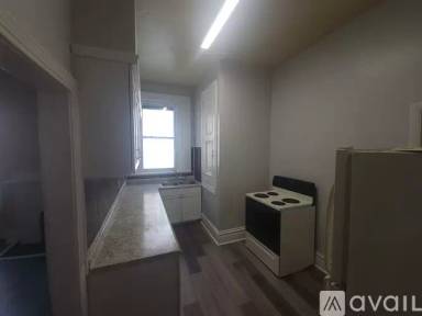 Main picture of 245 S Main St