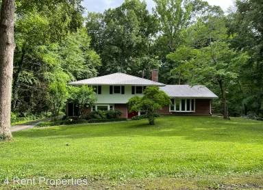 Main picture of 2316 Dogwood Ln
