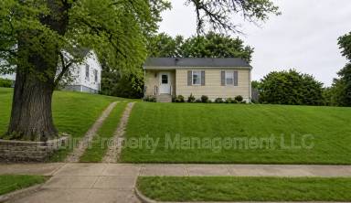 Main picture of 1263 Newark Ave