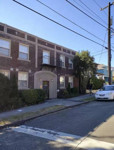 Main picture of 4303 Phinney Ave N