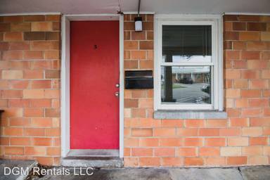 Main picture of 205 E Main St