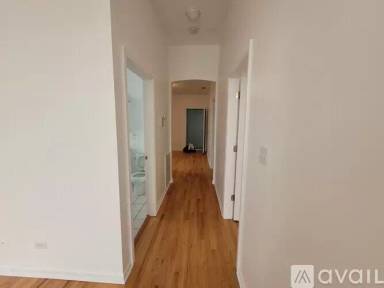 Main picture of 3215 W Crystal St