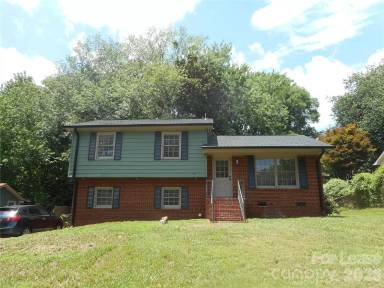 Main picture of 7556 Thorncliff Dr