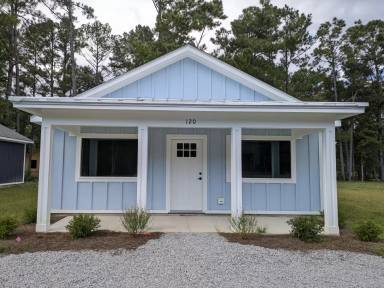 Main picture of 120 Long Pond Loop