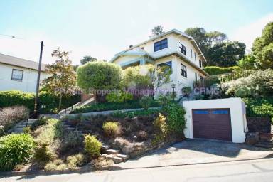 Main picture of 63 Glen Dr