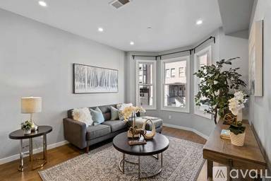 Main picture of 769 Pine St