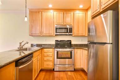 Main picture of 2152 7th Ave W