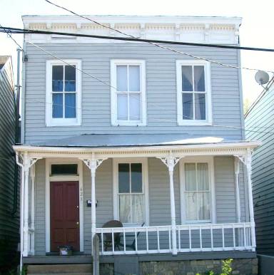 Main picture of 611 China St