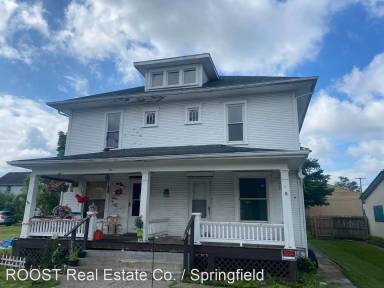 Main picture of 615 W Columbia St