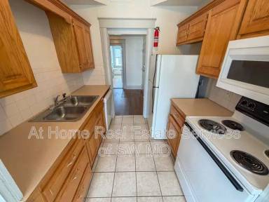 Main picture of 437 E Cherry St