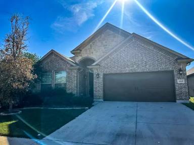 Main picture of 14829 Gladstone Dr