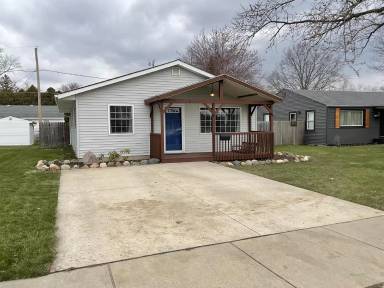 Main picture of 2703 Cambridge Blvd