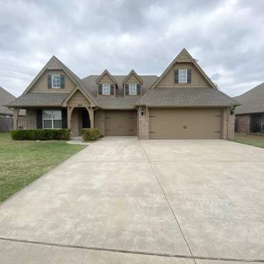 Main picture of 9143 E 136th St S