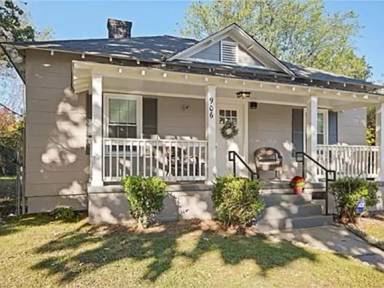 Main picture of 906 Pichard St