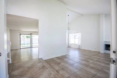 Main picture of 19541 Ditmar Ln