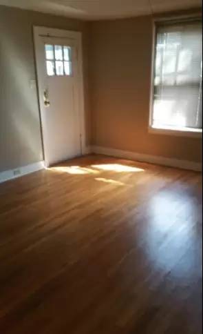 Main picture of 2223 E Houston St