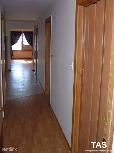 Main picture of 1914 W Warner Ave