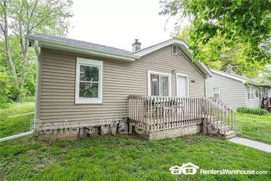 Main picture of 2802 SE 8th Ct