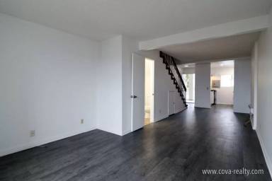 Main picture of 271 S Ventura Rd