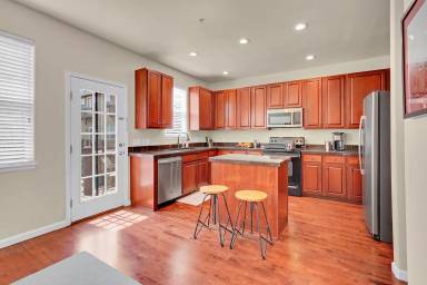 Main picture of 317 E Las Animas St
