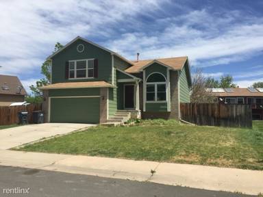 Main picture of 2931 W Rowland Ave