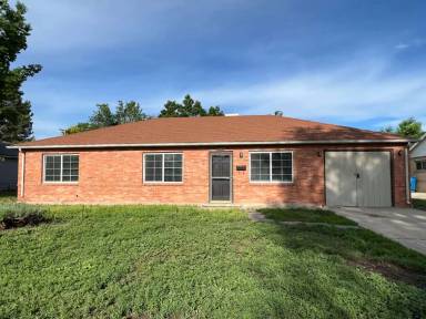 Main picture of 1051 Quari St