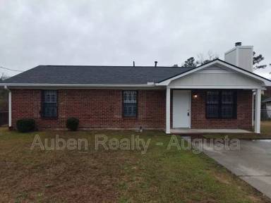 Main picture of 2930 Dahlia Dr