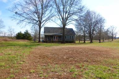 Main picture of 425 Old Mill Rd