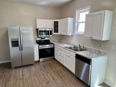 Main picture of 3001 Marshall Ave