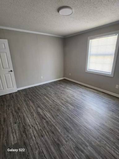 Main picture of 415 E Thomas St
